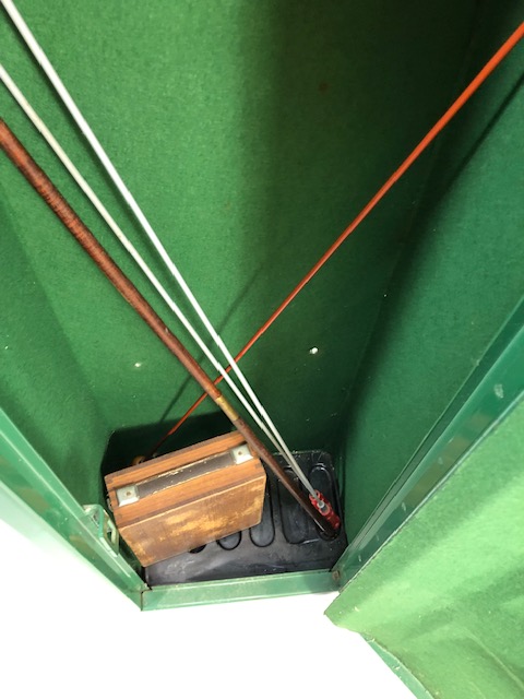 Gun storage cabinet, steel with dark green enamel paint finish, single right hand door, space for - Image 5 of 7