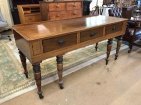 Sideboard for buffet with string inlay and six turned legs on casters approx 173 x 65 x 86cm
