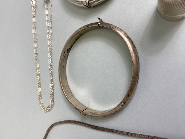 Silver hall marked jewellery and other items to include two bangles, money clip ring heart crystal - Image 4 of 9