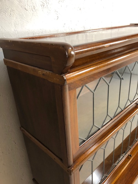 Three section Globe Wernicke bookcase with two leaded glazed panel doors, the lower stepped case - Image 3 of 8