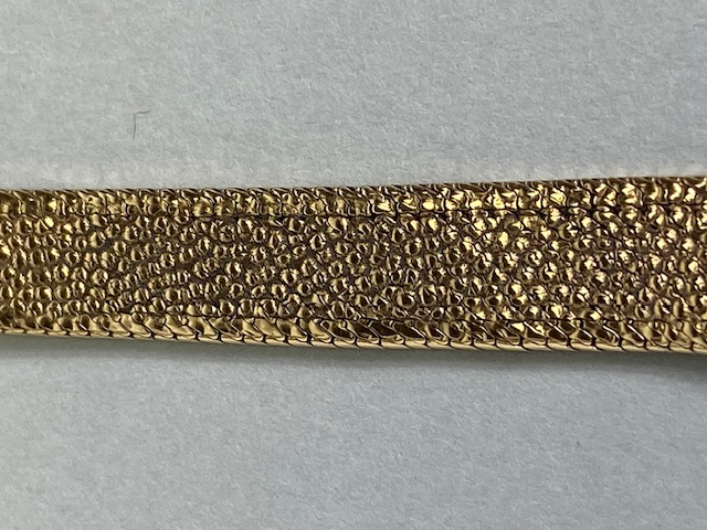 9ct gold vintage 1960s ladies OMEGA wrist watch on 9ct gold bark finish bracelet total length - Image 13 of 14