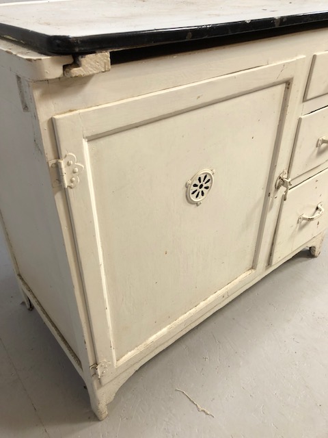 Vintage kitchen unit to include meat safe cupboard, three drawers and a white painted tin top approx - Image 3 of 8