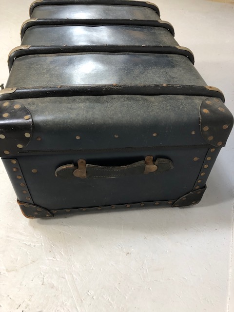 Vintage wooden bound travel trunk - Image 4 of 10