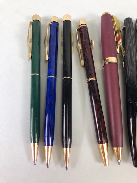 Sheaffer pens, collection of 1980s Sheaffer ball point pens in various designs new old stock (not - Image 2 of 5