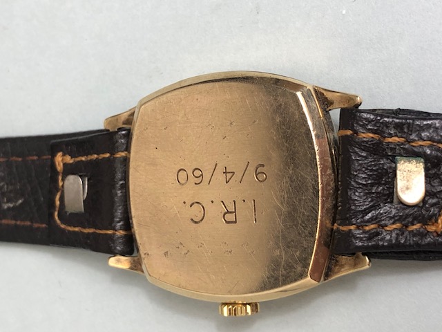 9ct Gold watch by RECORD square face with subsidiary dial at 6pm winds runs and sets on leather - Image 5 of 8