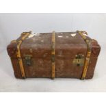 Antique wooden hoop bound travel or cabin trunk approximately 77x 48 x 38cm