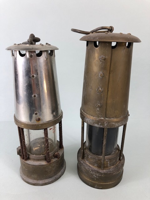 Miners Lamps, one brass, E THOMAS & WILLIAMS Ltd, MAKERS ABERDARE WALES , CAMBRIAN 970, the other - Image 7 of 7