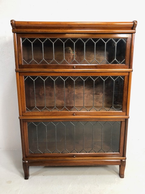 Three section Globe Wernicke bookcase with leaded glazed panel doors approx 87 x 31 x 125cm