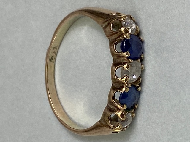 9ct yellow gold five stone ring set with two Sapphires and three diamonds in a liner setting - Image 4 of 5