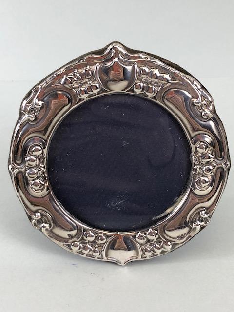 Silver hallmarked photo frames, one round of art nouveau design 14cm across, (picture 10cm), one - Image 8 of 10