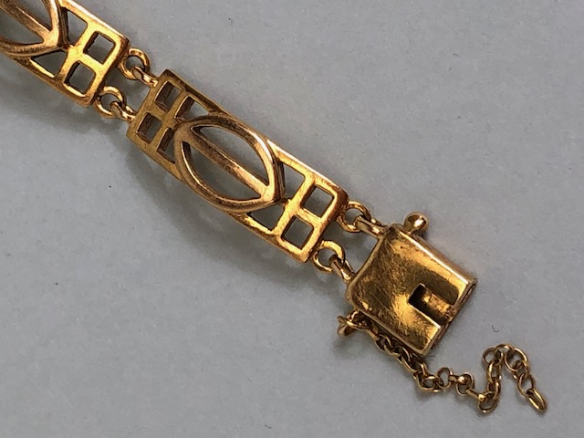 9ct Gold Bracelet with open work rectangular panels approx 19cm in length and 15.9g - Image 5 of 8