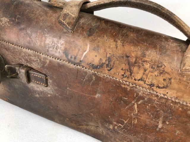 Vintage sporting interest, late 19th / early 20th century leather Leg of Mutton shotgun case A.F ( - Image 5 of 11