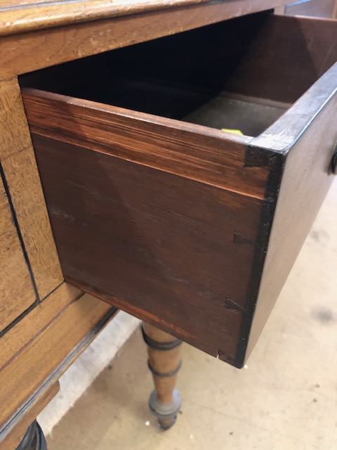 Sideboard for buffet with string inlay and six turned legs on casters approx 173 x 65 x 86cm - Image 5 of 7