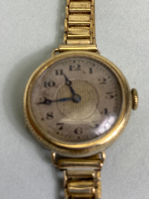 9ct gold cased ladies dress watch on a RG bracelet, winds and runs, along with a vintage Rotary - Bild 4 aus 11