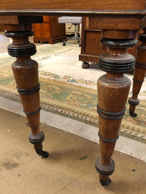 Sideboard for buffet with string inlay and six turned legs on casters approx 173 x 65 x 86cm - Image 6 of 7