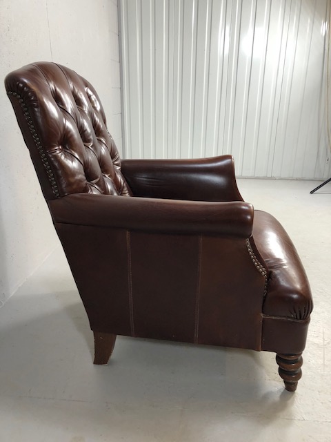 Burgundy leather button back fireside chair with stud detailing and turned front legs - Image 6 of 6