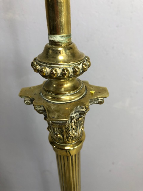 Solid Brass Corinthian column extendable oil lamp converted into a standard lamp on square stepped - Image 2 of 4