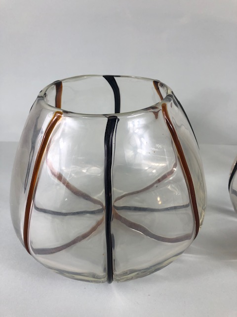 Art Glass, pair of 20th Century hand blown Tulip head vases or bowls with ground bases both - Image 3 of 9