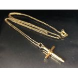 Hallmarked 375 9ct Gold cross on fine 9ct Gold chain (A?F) total weight approx 3g