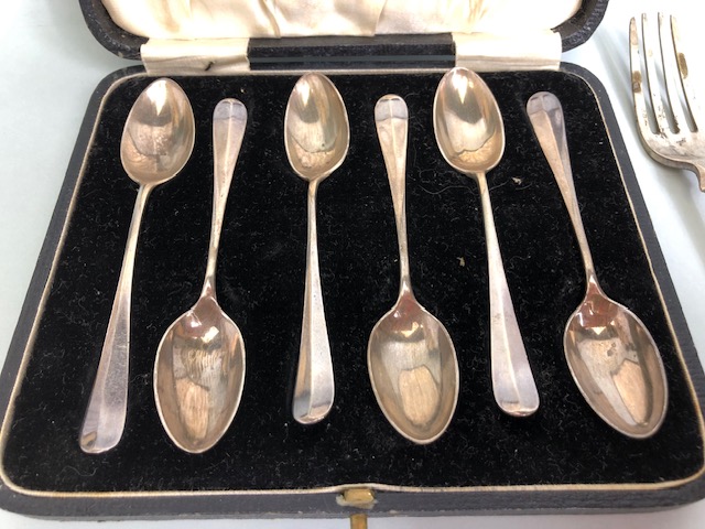 Boxed set of hallmarked rat tail spoons Sheffield by maker Harrison Brothers & Howson and a Georgian - Image 2 of 5