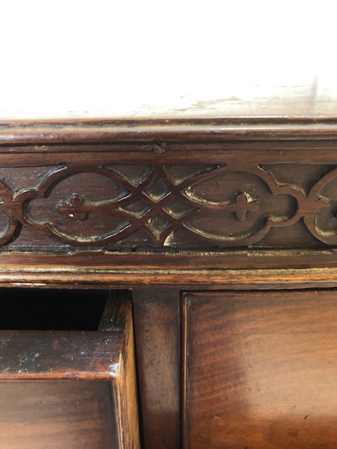 Victorian five drawer chest of drawers with carved frieze detailing approx 98 x 50 x 103cm - Image 8 of 8