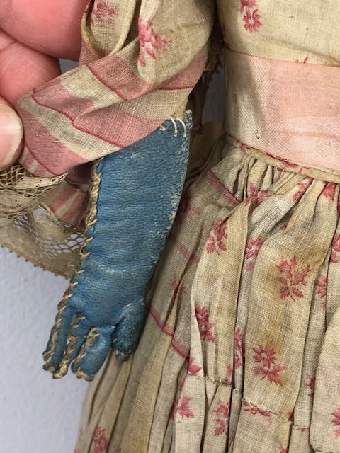 Antique doll, early 19th Century wood and cloth bodied doll with painted gesso face, silk clothes - Image 20 of 27