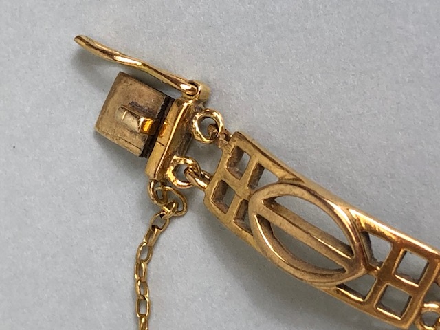 9ct Gold Bracelet with open work rectangular panels approx 19cm in length and 15.9g - Image 7 of 8