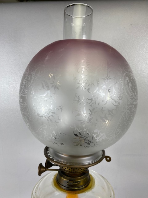 Antique Oil Lamp, Brass twisted column base with clear glass reservoir frosted etched glass shade - Image 2 of 7