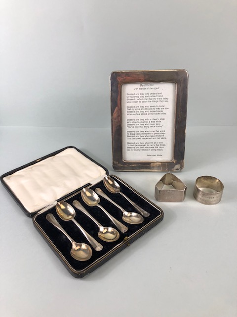 Collection of Hallmarked Silver to include a cased set of Silver spoons, two napkin rings and a