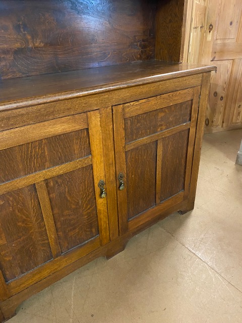 Arts and Crafts oak dresser with shelves above and two cupboards under by maker Curtiss & Sons, - Image 3 of 6