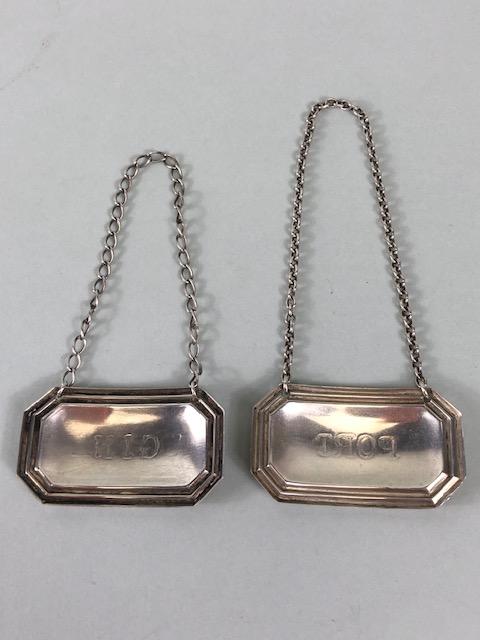 Silver,collection of silver hallmarked items being sugar tongs decanter labels, pencil, letter - Image 5 of 13
