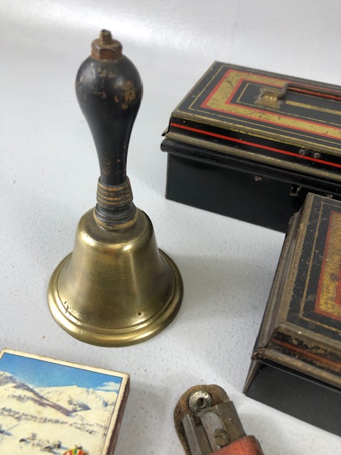 Collection of Miscellaneous collectables to include Ladies miniature Boudoir Razor in its tin, - Image 8 of 9