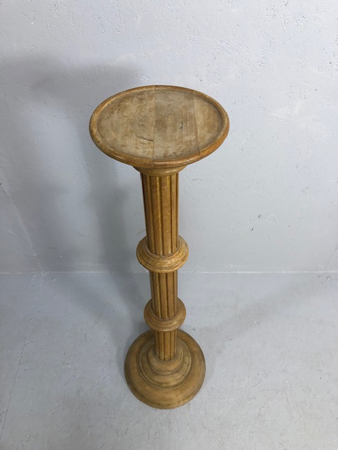 Pine Turned plant stand or torchiere approx 102cm tall - Image 2 of 5