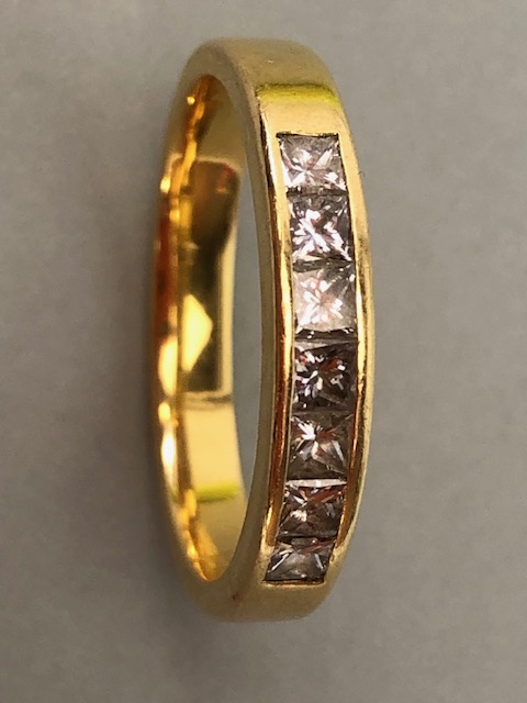 18ct Gold Diamond ring size 'T' set with Square Cushion cut Diamonds in a Pave setting (7 - Image 4 of 6