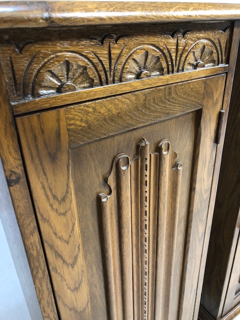 Pair of linen fold oak side cabinets - Image 3 of 6