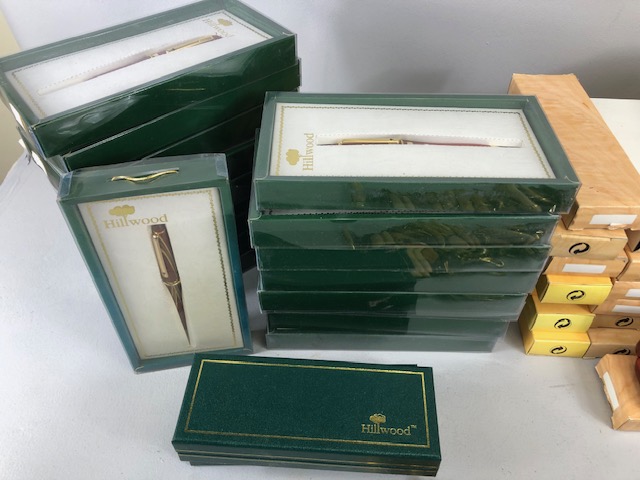 Vintage Pens, a large quantity of cased, boxed and loose wood pens, and pen sets untested ONS - Image 3 of 6
