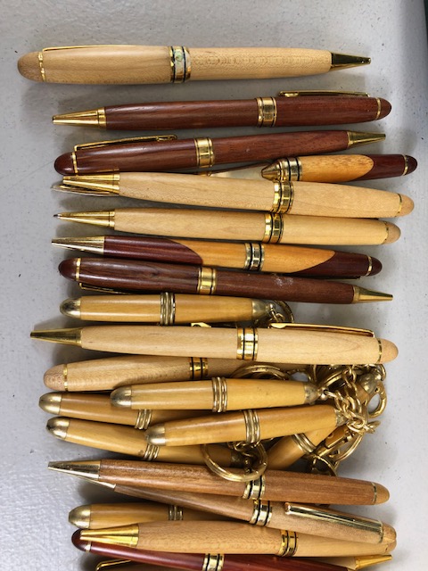 Vintage Pens, a large quantity of cased, boxed and loose wood pens, and pen sets untested ONS - Image 5 of 6