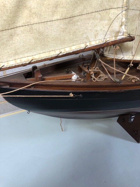 Wooden model of a Sailing yacht, complete with stand, in need of repairs ( masts an keel ) - Image 7 of 10