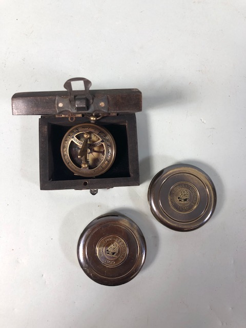 Three brass pocket compasses one in a wooden box - Image 2 of 4