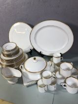 Quantity of Royal Worcester bone China , in white with gilt rim decoration, 5 dinner plates, 6 lunch