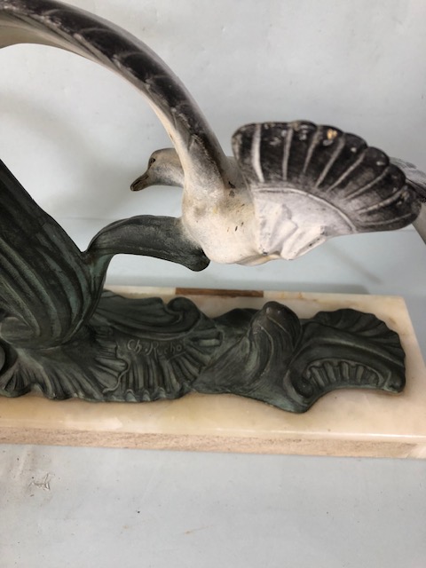 Continental Art Deco Mantel sculpture of 2 gulls soring above the sea, painted metal. mounted on - Image 8 of 10