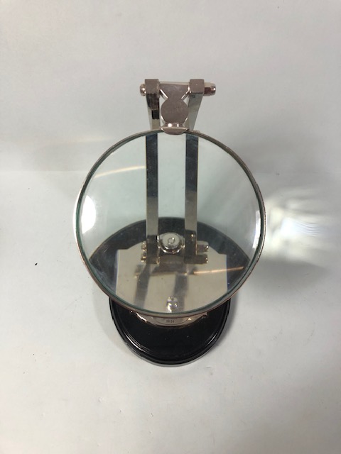 Laboratory style magnifying glass on wooden base approximately 27cm high - Image 3 of 4