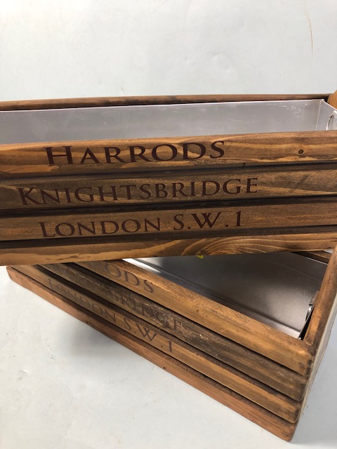 Pair of wooden Harrods style window ledge planter or pot holders each approximately 35 x 12 x 15cm - Image 2 of 5