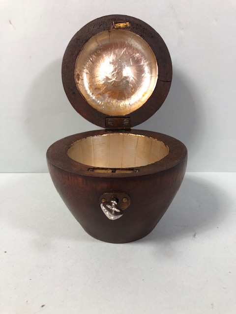 Wooden apple shaped tea caddy approximately 12cm high - Image 2 of 5