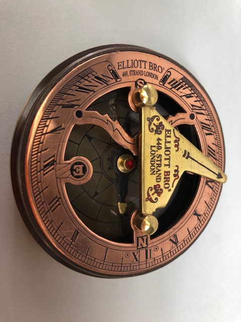 Two larger pocket style compasses one of sundial design the other of calendar design - Image 5 of 6