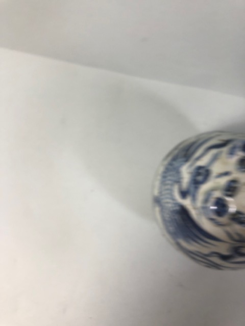 Blue and White Chinese ceramic vase decorated with a Phoenix approximately 26cm high - Image 5 of 7