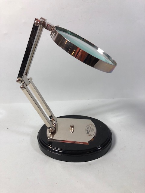 Laboratory style magnifying glass on wooden base approximately 27cm high