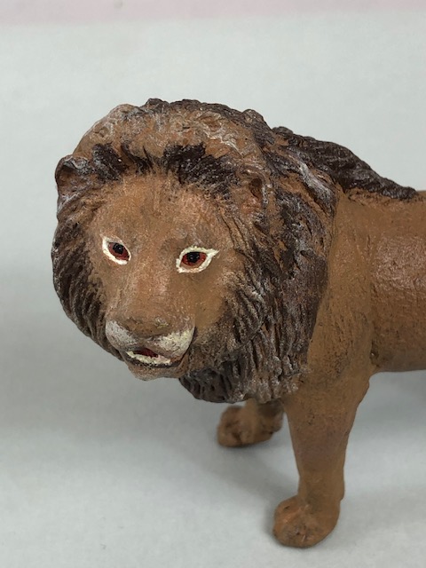 Bronze lion with cold painted finish approximately 8cm - Image 2 of 5