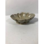 Chinese Ceramic Lotus leaf dish with crackle glaze approximately 16cm