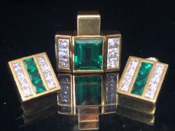 Antiques, Jewellery, Medals, Collectables and Interiors